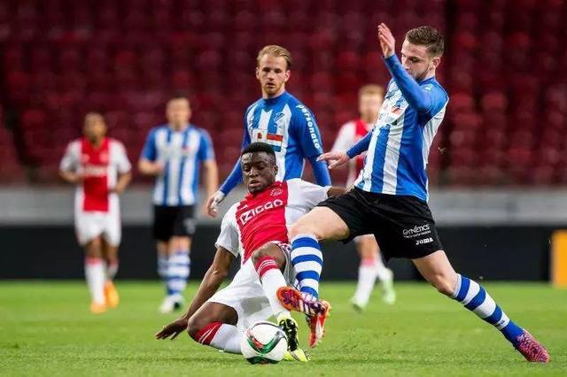 我国羽毛球 我国羽毛球