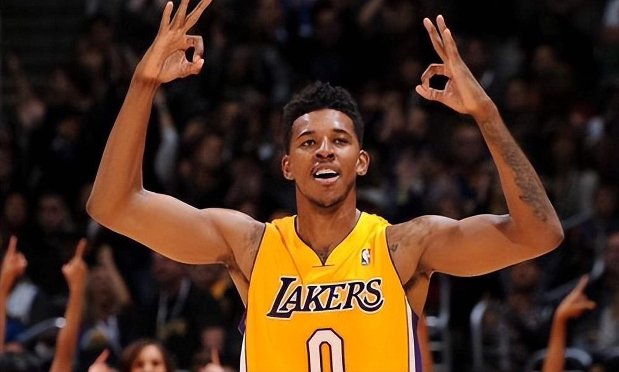 並靠右後衛 並靠右後衛